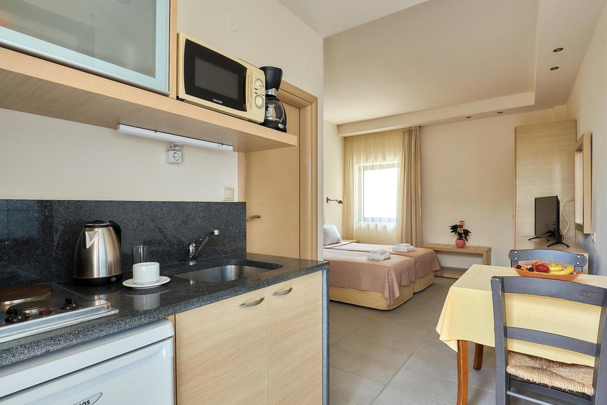 Goúrnes Creteco Hotel & Suites מראה חיצוני תמונה