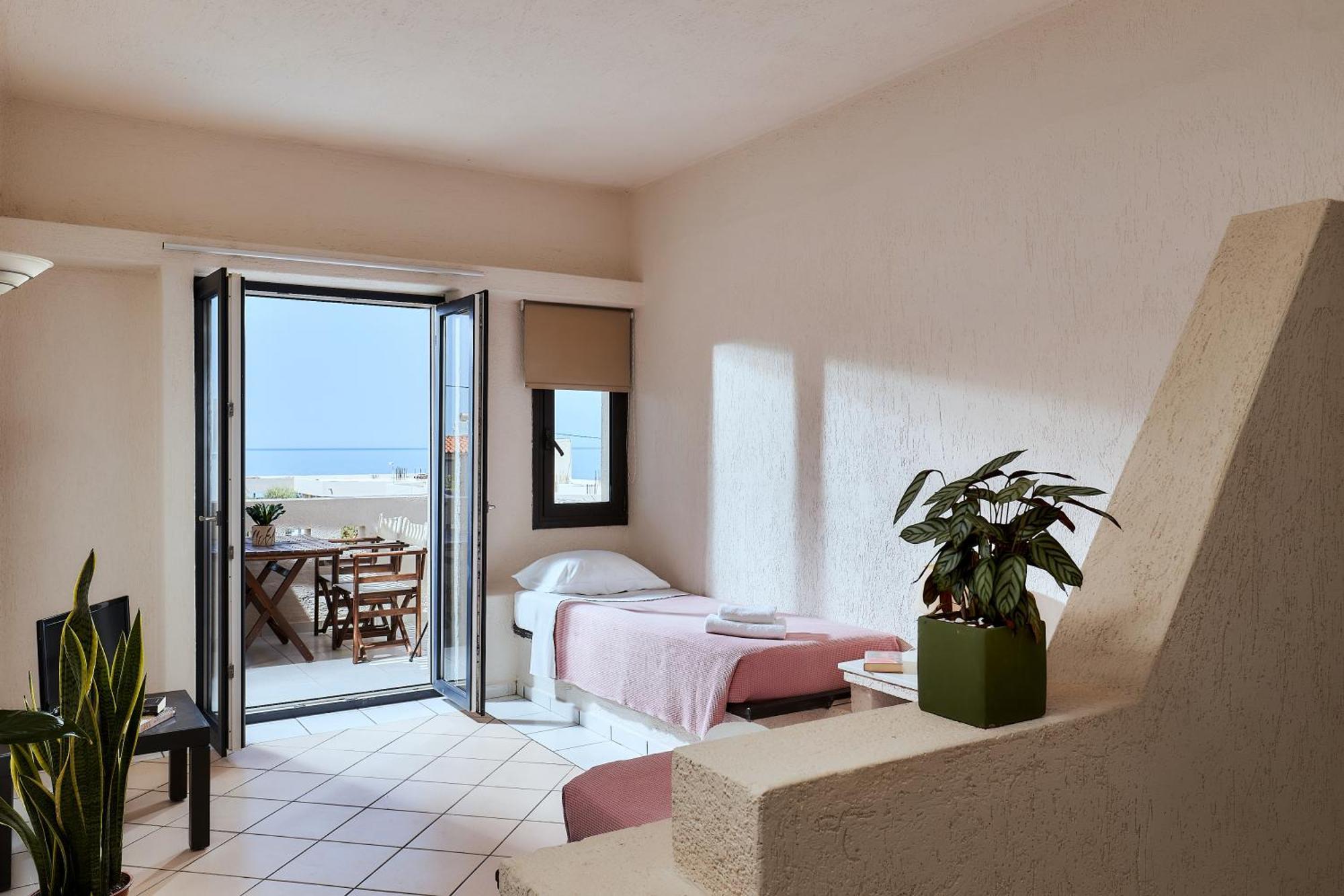 Goúrnes Creteco Hotel & Suites מראה חיצוני תמונה