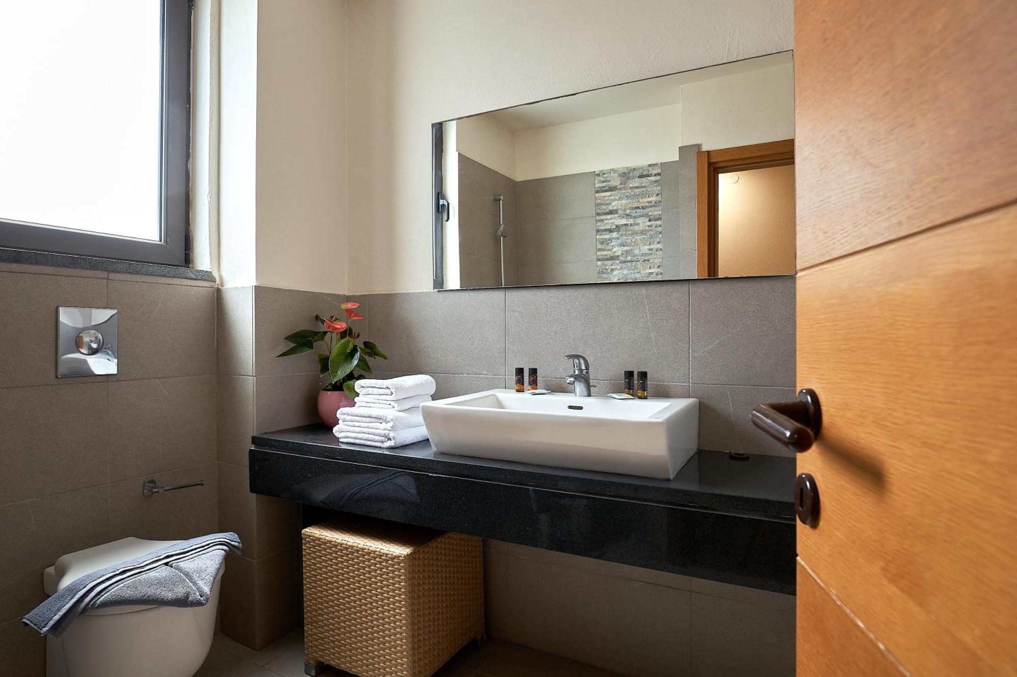 Goúrnes Creteco Hotel & Suites מראה חיצוני תמונה