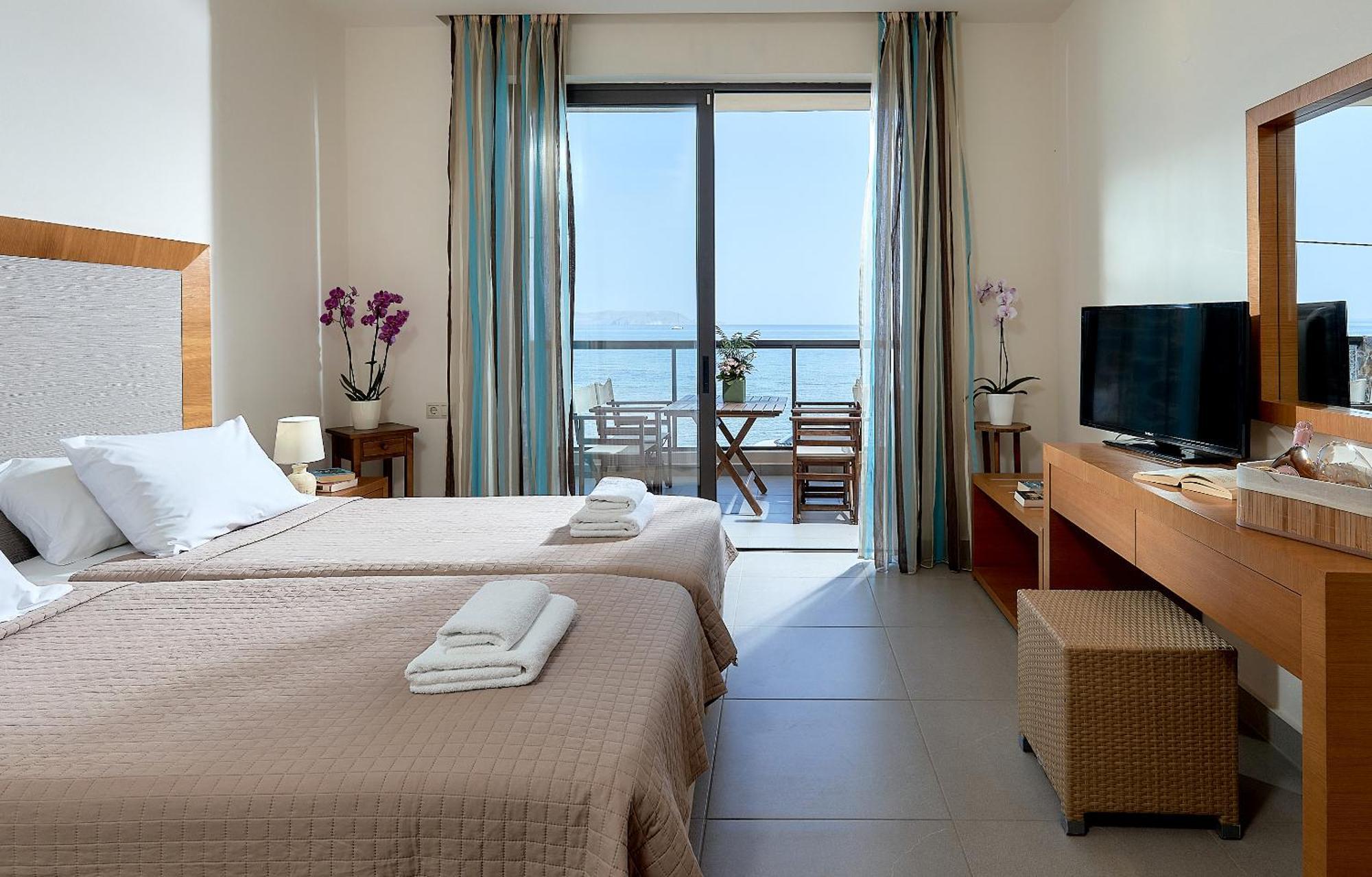 Goúrnes Creteco Hotel & Suites מראה חיצוני תמונה