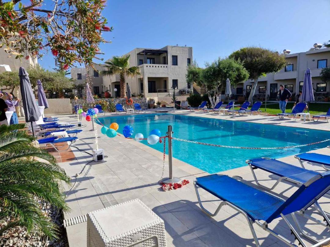 Goúrnes Creteco Hotel & Suites מראה חיצוני תמונה
