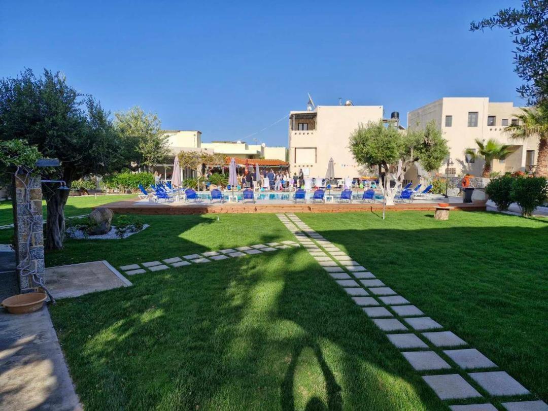 Goúrnes Creteco Hotel & Suites מראה חיצוני תמונה